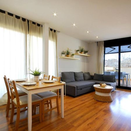 Centrico Apartamento Con Terraza Barcelona Bagian luar foto