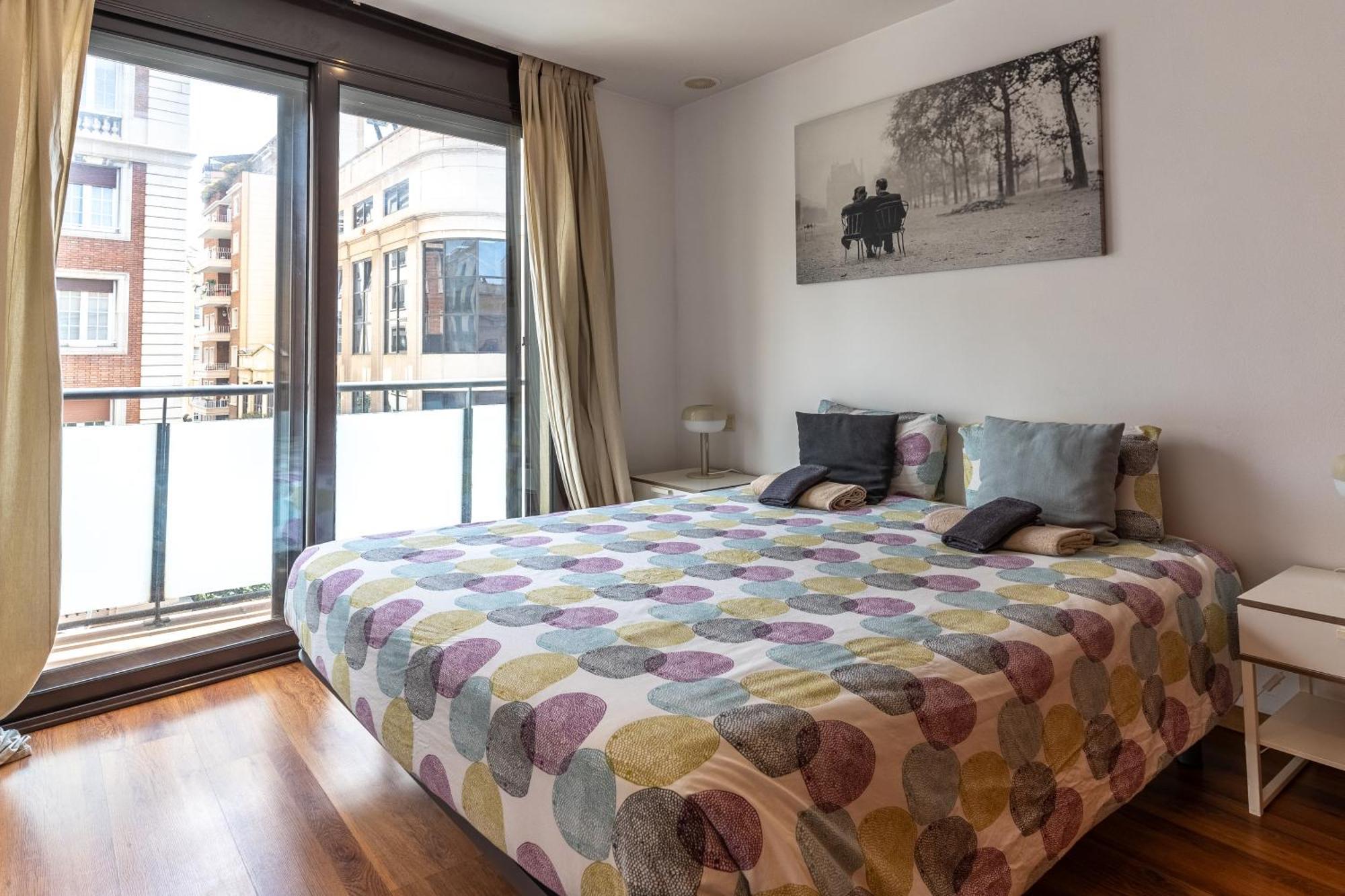 Centrico Apartamento Con Terraza Barcelona Bagian luar foto